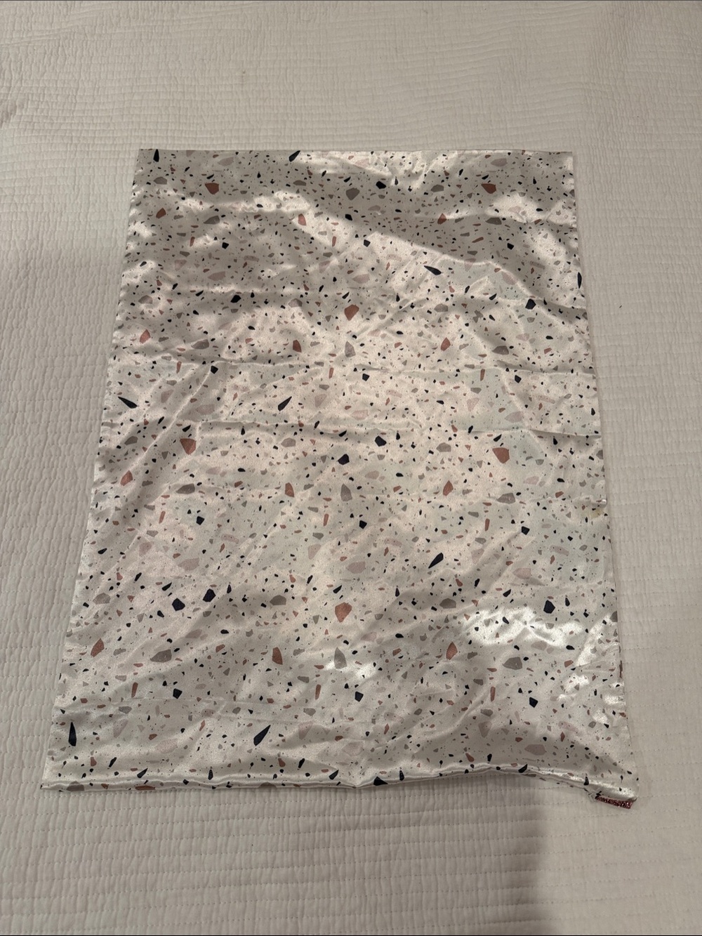 Kitsch White Terrazzo-Print Satin Pillowcase